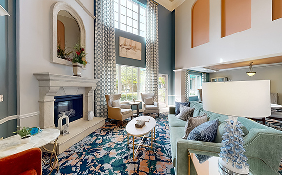 pano_zoom_LIVING-ROOM-1_581x361